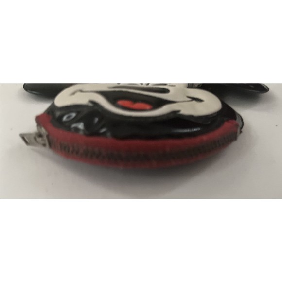 Vintage Walt Disney World Mickey Mouse Vinyl Zippered Coin Purse Squeaker Works - Picture 5 of 6